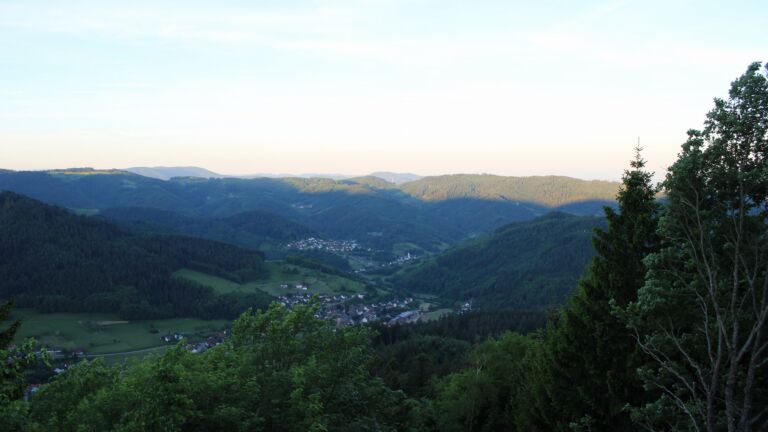 Dieses Bild zeigt eine Webcam-Aufnahme vom Achertal, aufgenommen am Samstag, den 23.05.2026 um 06:10 Uhr. Die Temperatur betrug 18.6°C.