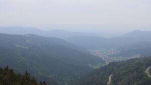 Dieses Bild zeigt eine Webcam-Aufnahme vom Achertal, aufgenommen am Sonntag, den 10.05.2026 um 16:30 Uhr. Die Temperatur betrug 15.2°C.