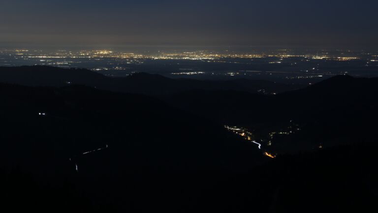 Dieses Bild zeigt eine Webcam-Aufnahme vom Achertal, aufgenommen am Donnerstag, den 05.03.2026 um 06:00 Uhr. Die Temperatur betrug 5.1°C.