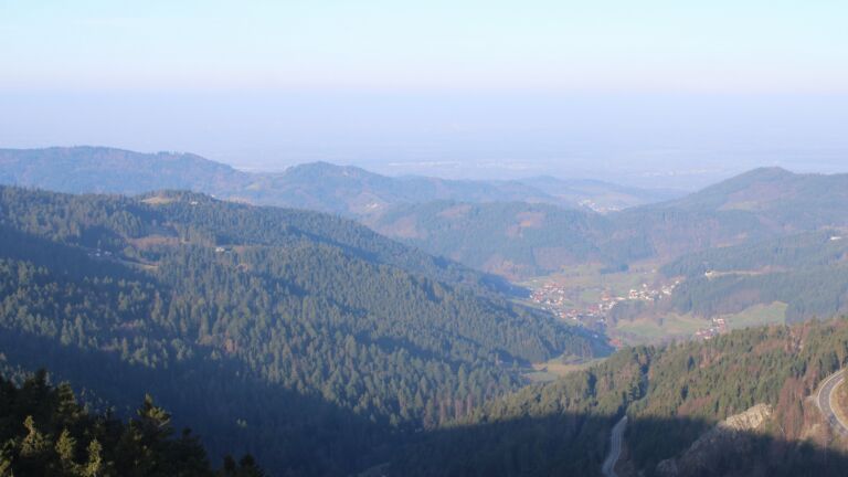 Dieses Bild zeigt eine Webcam-Aufnahme vom Achertal, aufgenommen am Mittwoch, den 04.03.2026 um 08:40 Uhr. Die Temperatur betrug 4.7°C.