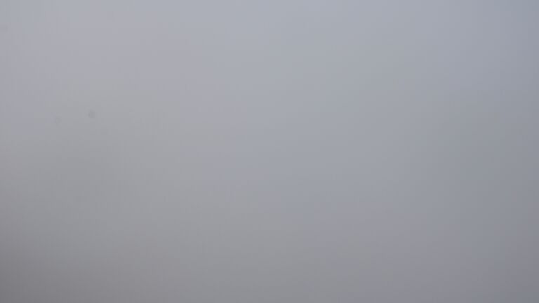 Dieses Bild zeigt eine Webcam-Aufnahme vom Achertal, aufgenommen am Sonntag, den 27.07.2025 um 09:20 Uhr. Die Temperatur betrug 13.7°C.