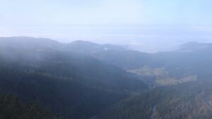 Dieses Bild zeigt eine Webcam-Aufnahme vom Achertal, aufgenommen am Donnerstag, den 11.12.2025 um 12:50 Uhr. Die Temperatur betrug 5.7°C.