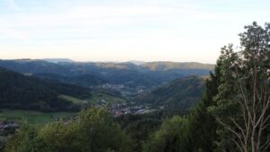 Dieses Bild zeigt eine Webcam-Aufnahme vom Achertal, aufgenommen am Freitag, den 25.09.2026 um 07:50 Uhr. Die Temperatur betrug 11.2°C.