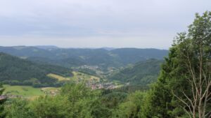 Dieses Bild zeigt eine Webcam-Aufnahme vom Achertal, aufgenommen am Dienstag, den 16.06.2026 um 11:00 Uhr. Die Temperatur betrug 19.8°C.