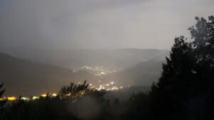 Dieses Bild zeigt eine Webcam-Aufnahme vom Achertal, aufgenommen am Samstag, den 01.08.2026 um 03:00 Uhr. Die Temperatur betrug 17.1°C.