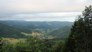 Dieses Bild zeigt eine Webcam-Aufnahme vom Achertal, aufgenommen am Montag, den 01.06.2026 um 06:20 Uhr. Die Temperatur betrug 11.9°C.