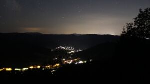 Dieses Bild zeigt eine Webcam-Aufnahme vom Achertal, aufgenommen am Freitag, den 19.06.2026 um 02:50 Uhr. Die Temperatur betrug 25.5°C.