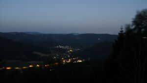 Dieses Bild zeigt eine Webcam-Aufnahme vom Achertal, aufgenommen am Donnerstag, den 25.06.2026 um 04:20 Uhr. Die Temperatur betrug 25.9°C.