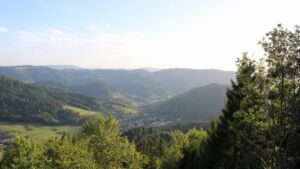 Dieses Bild zeigt eine Webcam-Aufnahme vom Achertal, aufgenommen am Montag, den 07.09.2026 um 18:50 Uhr. Die Temperatur betrug 29.8°C.
