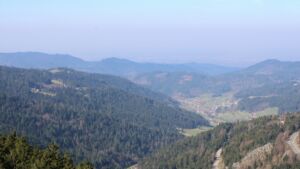 Dieses Bild zeigt eine Webcam-Aufnahme vom Achertal, aufgenommen am Donnerstag, den 19.03.2026 um 10:40 Uhr. Die Temperatur betrug 6.9°C.