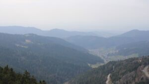 Dieses Bild zeigt eine Webcam-Aufnahme vom Achertal, aufgenommen am Dienstag, den 10.03.2026 um 14:20 Uhr. Die Temperatur betrug 10.1°C.