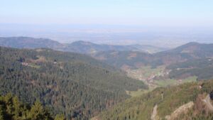 Dieses Bild zeigt eine Webcam-Aufnahme vom Achertal, aufgenommen am Donnerstag, den 09.04.2026 um 09:00 Uhr. Die Temperatur betrug 13.2°C.