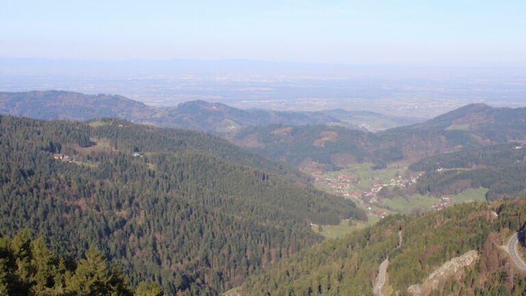 Dieses Bild zeigt eine Webcam-Aufnahme vom Achertal, aufgenommen am Donnerstag, den 09.04.2026 um 09:00 Uhr. Die Temperatur betrug 13.2°C.