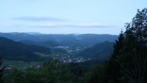 Dieses Bild zeigt eine Webcam-Aufnahme vom Achertal, aufgenommen am Dienstag, den 19.05.2026 um 05:10 Uhr. Die Temperatur betrug 7.8°C.