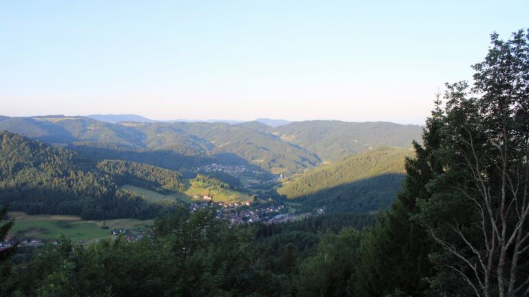 Dieses Bild zeigt eine Webcam-Aufnahme vom Achertal, aufgenommen am Montag, den 06.07.2026 um 06:40 Uhr. Die Temperatur betrug 15°C.