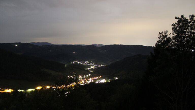Dieses Bild zeigt eine Webcam-Aufnahme vom Achertal, aufgenommen am Donnerstag, den 01.10.2026 um 06:10 Uhr. Die Temperatur betrug 18.5°C.