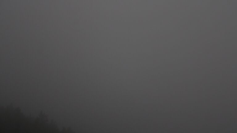 Dieses Bild zeigt eine Webcam-Aufnahme vom Achertal, aufgenommen am Sonntag, den 07.12.2025 um 01:00 Uhr. Die Temperatur betrug 3.3°C.