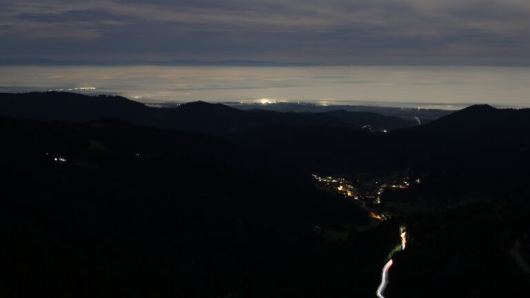 Dieses Bild zeigt eine Webcam-Aufnahme vom Achertal, aufgenommen am Donnerstag, den 06.11.2025 um 06:20 Uhr. Die Temperatur betrug 10.6°C.