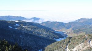 Dieses Bild zeigt eine Webcam-Aufnahme vom Achertal, aufgenommen am Samstag, den 22.11.2025 um 10:40 Uhr. Die Temperatur betrug -3.4°C.