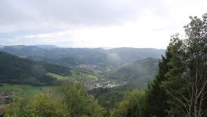 Dieses Bild zeigt eine Webcam-Aufnahme vom Achertal, aufgenommen am Sonntag, den 11.10.2026 um 15:50 Uhr. Die Temperatur betrug 7.5°C.