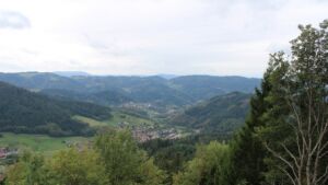 Dieses Bild zeigt eine Webcam-Aufnahme vom Achertal, aufgenommen am Freitag, den 09.10.2026 um 14:30 Uhr. Die Temperatur betrug 9.3°C.
