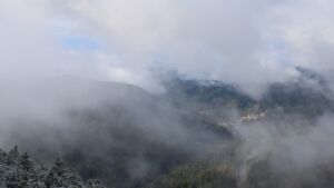 Dieses Bild zeigt eine Webcam-Aufnahme vom Achertal, aufgenommen am Montag, den 17.11.2025 um 11:40 Uhr. Die Temperatur betrug -0.9°C.