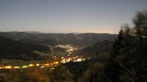 Dieses Bild zeigt eine Webcam-Aufnahme vom Achertal, aufgenommen am Donnerstag, den 29.10.2026 um 03:30 Uhr. Die Temperatur betrug 6.3°C.