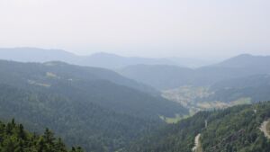 Dieses Bild zeigt eine Webcam-Aufnahme vom Achertal, aufgenommen am Samstag, den 14.06.2025 um 15:40 Uhr. Die Temperatur betrug 25°C.