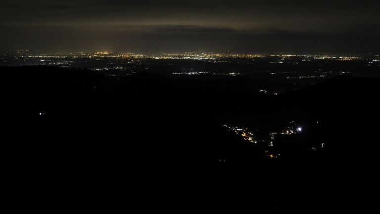 Dieses Bild zeigt eine Webcam-Aufnahme vom Achertal, aufgenommen am Samstag, den 20.12.2025 um 07:00 Uhr. Die Temperatur betrug 5.2°C.