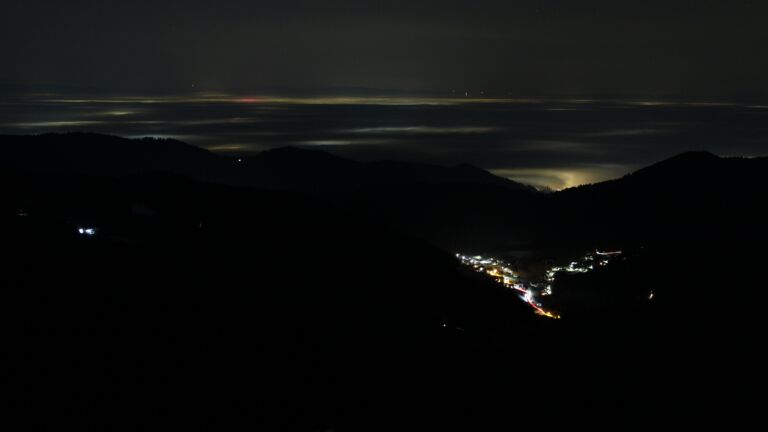 Dieses Bild zeigt eine Webcam-Aufnahme vom Achertal, aufgenommen am Donnerstag, den 22.01.2026 um 05:30 Uhr. Die Temperatur betrug 4.3°C.