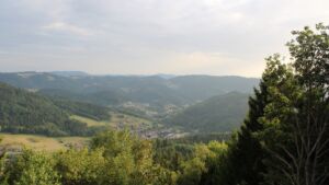 Dieses Bild zeigt eine Webcam-Aufnahme vom Achertal, aufgenommen am Montag, den 10.08.2026 um 19:40 Uhr. Die Temperatur betrug 26.8°C.