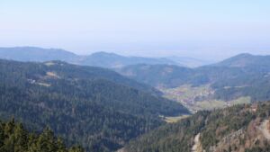 Dieses Bild zeigt eine Webcam-Aufnahme vom Achertal, aufgenommen am Mittwoch, den 04.03.2026 um 12:30 Uhr. Die Temperatur betrug 9.1°C.