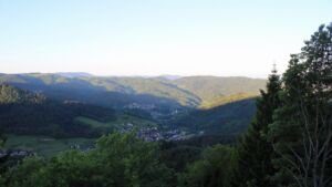 Dieses Bild zeigt eine Webcam-Aufnahme vom Achertal, aufgenommen am Freitag, den 22.05.2026 um 06:30 Uhr. Die Temperatur betrug 15.3°C.