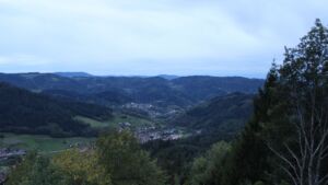 Dieses Bild zeigt eine Webcam-Aufnahme vom Achertal, aufgenommen am Freitag, den 23.10.2026 um 08:00 Uhr. Die Temperatur betrug 10.2°C.