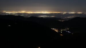 Dieses Bild zeigt eine Webcam-Aufnahme vom Achertal, aufgenommen am Sonntag, den 08.02.2026 um 02:00 Uhr. Die Temperatur betrug 3.5°C.