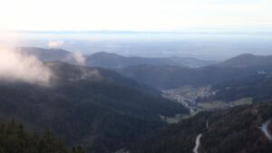 Dieses Bild zeigt eine Webcam-Aufnahme vom Achertal, aufgenommen am Samstag, den 29.11.2025 um 16:50 Uhr. Die Temperatur betrug 5.6°C.