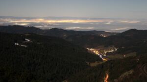 Dieses Bild zeigt eine Webcam-Aufnahme vom Achertal, aufgenommen am Dienstag, den 03.02.2026 um 22:30 Uhr. Die Temperatur betrug 3.1°C.