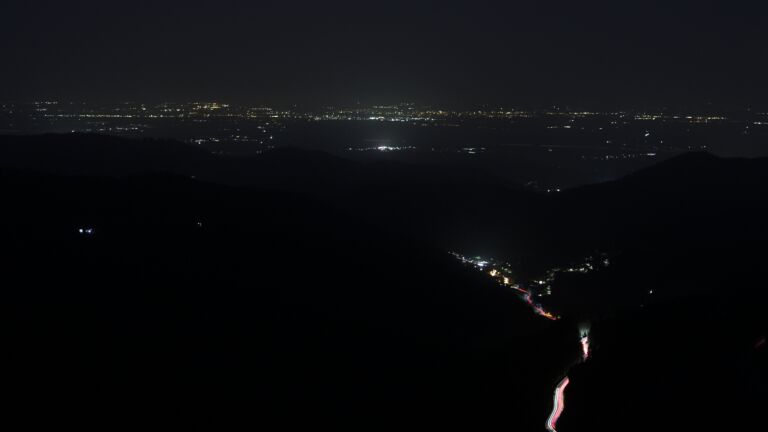 Dieses Bild zeigt eine Webcam-Aufnahme vom Achertal, aufgenommen am Freitag, den 14.11.2025 um 06:30 Uhr. Die Temperatur betrug 17.6°C.