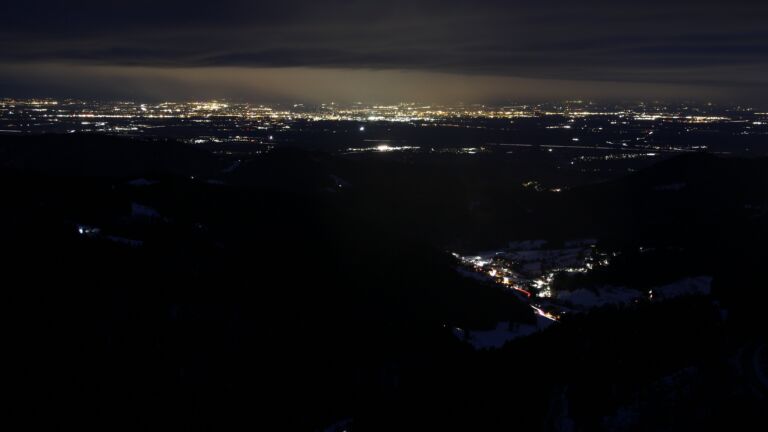 Dieses Bild zeigt eine Webcam-Aufnahme vom Achertal, aufgenommen am Dienstag, den 13.01.2026 um 07:20 Uhr. Die Temperatur betrug 3.8°C.