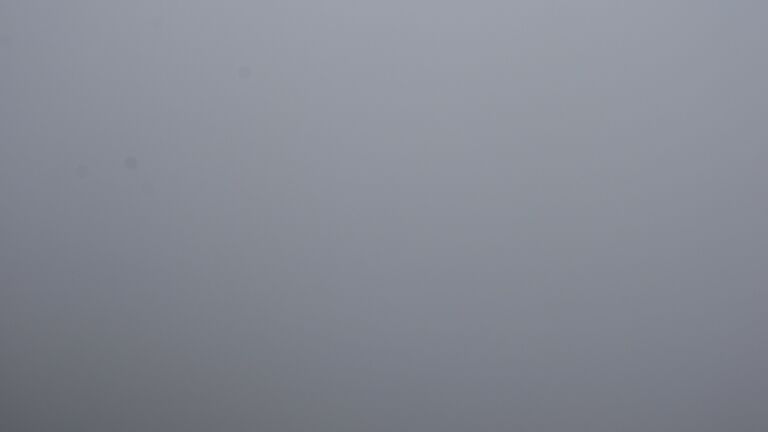 Dieses Bild zeigt eine Webcam-Aufnahme vom Achertal, aufgenommen am Donnerstag, den 21.08.2025 um 12:30 Uhr. Die Temperatur betrug 13.6°C.