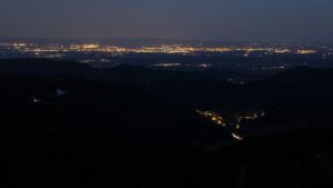 Dieses Bild zeigt eine Webcam-Aufnahme vom Achertal, aufgenommen am Sonntag, den 05.04.2026 um 06:10 Uhr. Die Temperatur betrug 9.9°C.