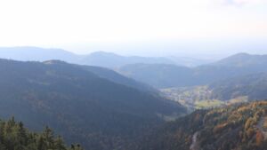 Dieses Bild zeigt eine Webcam-Aufnahme vom Achertal, aufgenommen am Dienstag, den 14.10.2025 um 16:40 Uhr. Die Temperatur betrug 11°C.