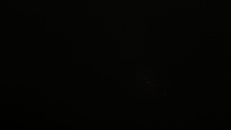 Dieses Bild zeigt eine Webcam-Aufnahme vom Achertal, aufgenommen am Montag, den 15.09.2025 um 04:00 Uhr. Die Temperatur betrug 13.2°C.