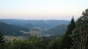 Dieses Bild zeigt eine Webcam-Aufnahme vom Achertal, aufgenommen am Dienstag, den 11.08.2026 um 06:30 Uhr. Die Temperatur betrug 18.9°C.