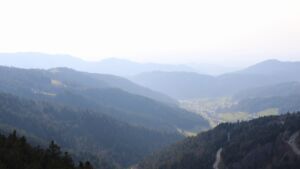 Dieses Bild zeigt eine Webcam-Aufnahme vom Achertal, aufgenommen am Montag, den 23.03.2026 um 16:40 Uhr. Die Temperatur betrug 7°C.