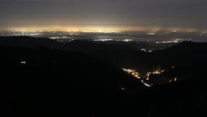 Dieses Bild zeigt eine Webcam-Aufnahme vom Achertal, aufgenommen am Freitag, den 12.12.2025 um 06:00 Uhr. Die Temperatur betrug 6.2°C.