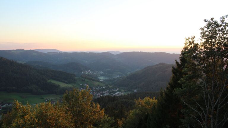 Dieses Bild zeigt eine Webcam-Aufnahme vom Achertal, aufgenommen am Montag, den 05.10.2026 um 18:50 Uhr. Die Temperatur betrug 20.2°C.