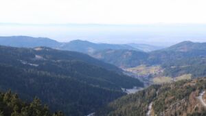 Dieses Bild zeigt eine Webcam-Aufnahme vom Achertal, aufgenommen am Donnerstag, den 01.01.2026 um 13:20 Uhr. Die Temperatur betrug -4.2°C.