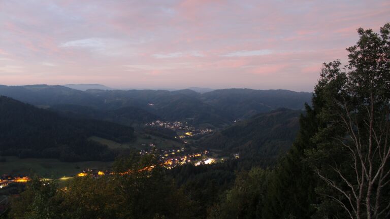 Dieses Bild zeigt eine Webcam-Aufnahme vom Achertal, aufgenommen am Freitag, den 16.10.2026 um 07:10 Uhr. Die Temperatur betrug 13°C.