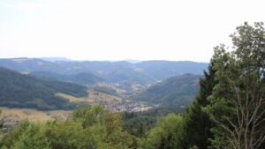 Dieses Bild zeigt eine Webcam-Aufnahme vom Achertal, aufgenommen am Samstag, den 15.08.2026 um 16:10 Uhr. Die Temperatur betrug 31.5°C.